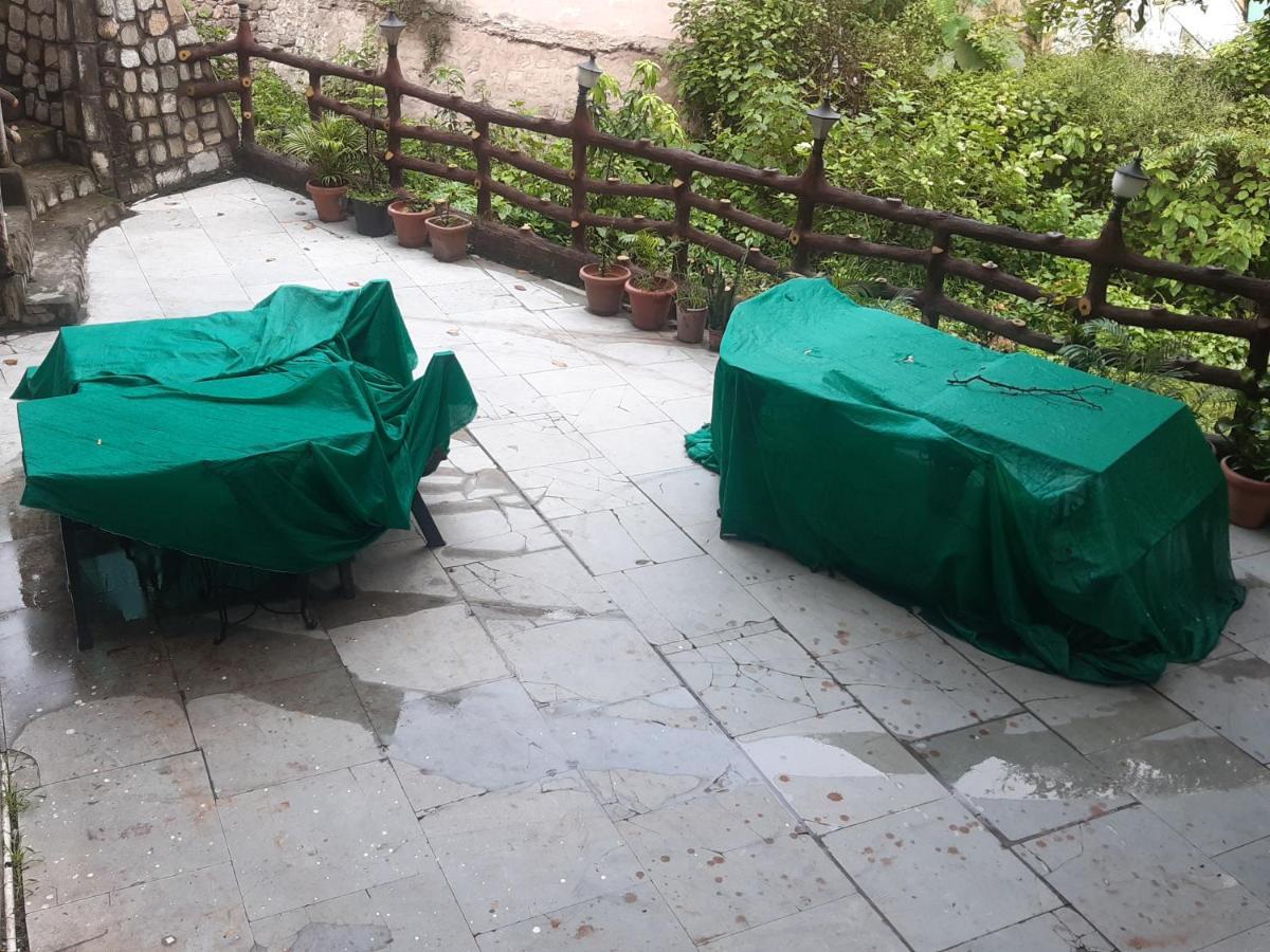 Zostel Rishikesh, Laxman Jhula Hostel Eksteriør bilde