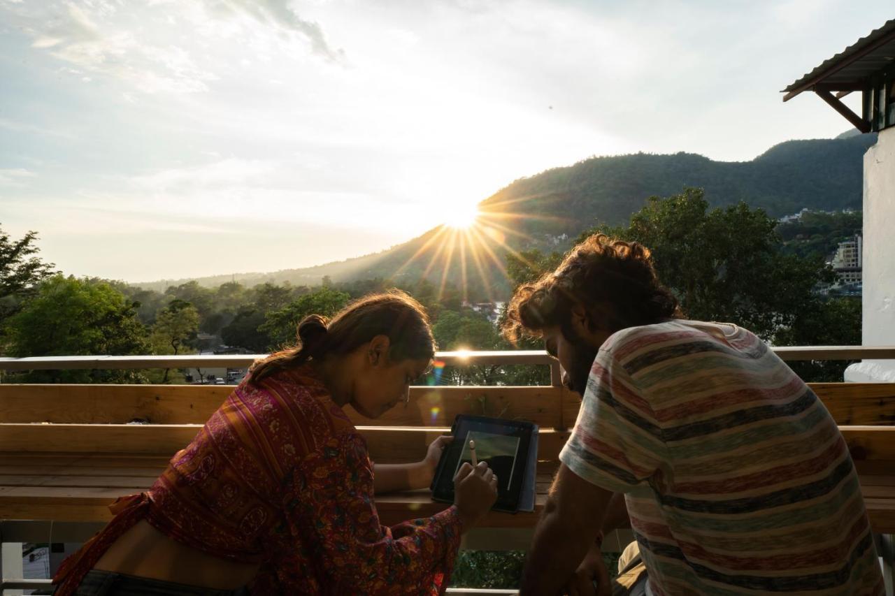 Zostel Rishikesh, Laxman Jhula Hostel Eksteriør bilde
