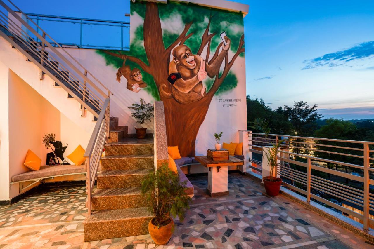 Zostel Rishikesh, Laxman Jhula Hostel Eksteriør bilde
