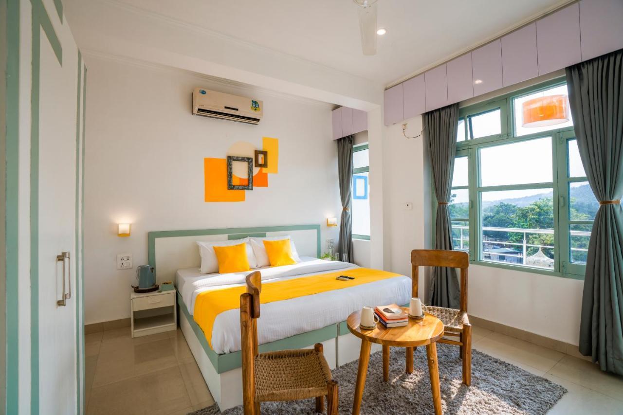 Zostel Rishikesh, Laxman Jhula Hostel Eksteriør bilde