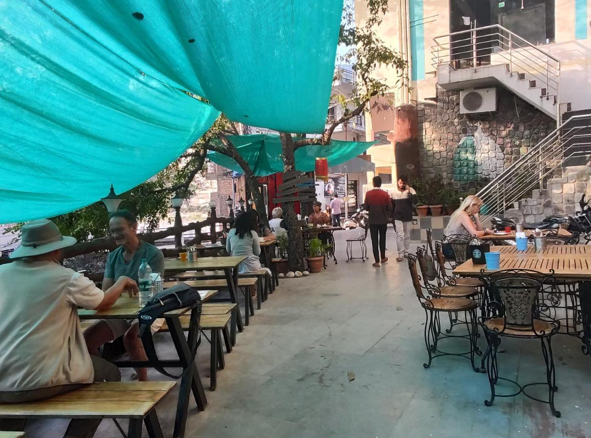 Zostel Rishikesh, Laxman Jhula Hostel Eksteriør bilde